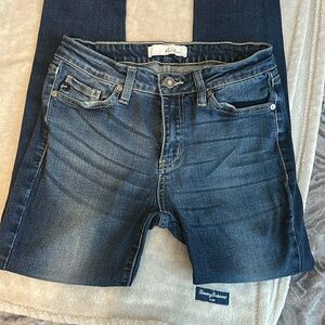 Kancan Mid Rise Skinny Jeans